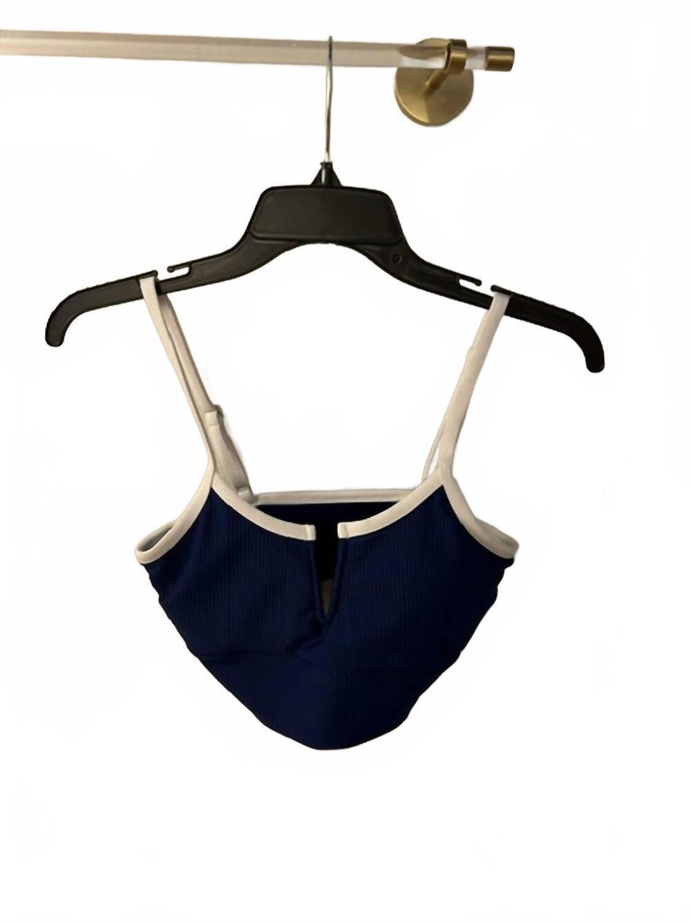 NEW LAINSNOW women's vcut kiawah top in stormy seas